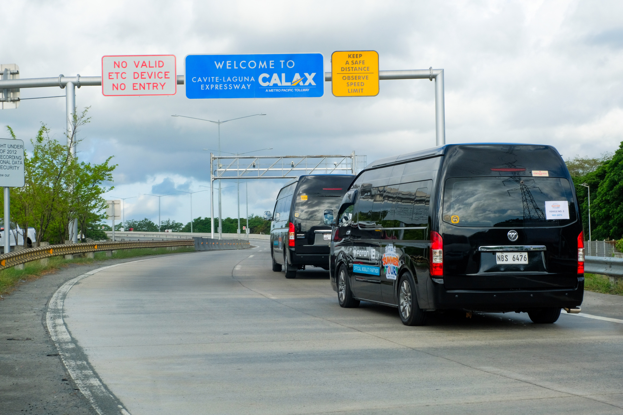 FOTON Traveller and FOTON Traveller XL cruising at CALAX